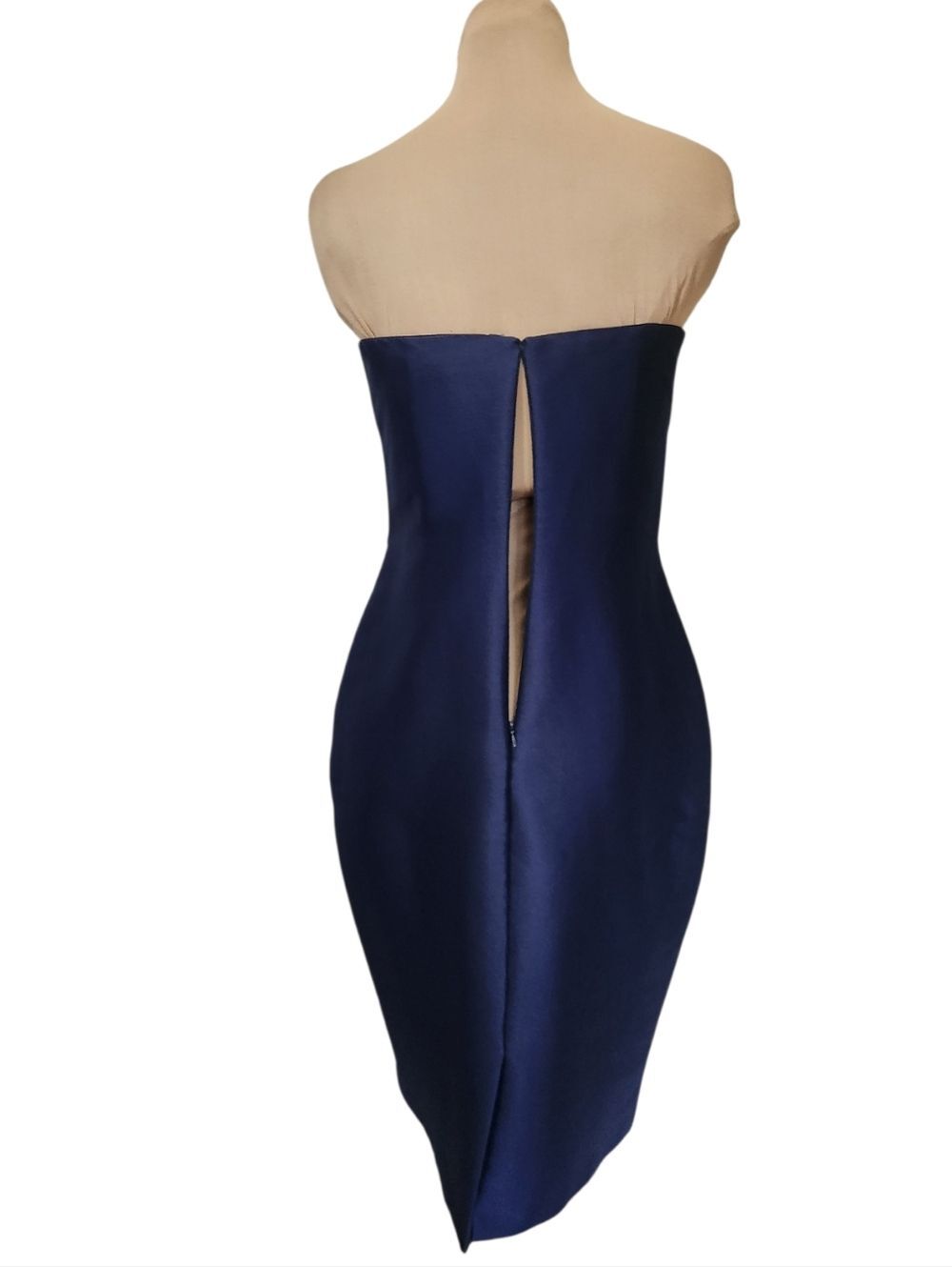 BADGLEY MISCHKA Pinwheel Strapless Sheath Cocktail Dress - Size 12 - Picture 7 of 13